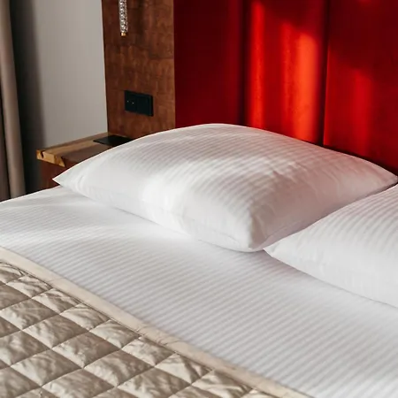 Native Lenartowicza 17 Deluxe Апартаменты *