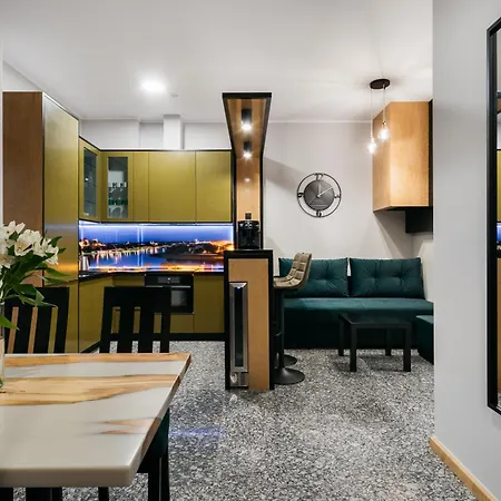 Native Lenartowicza 17 アパート *