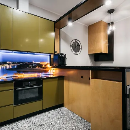 Native Lenartowicza 17